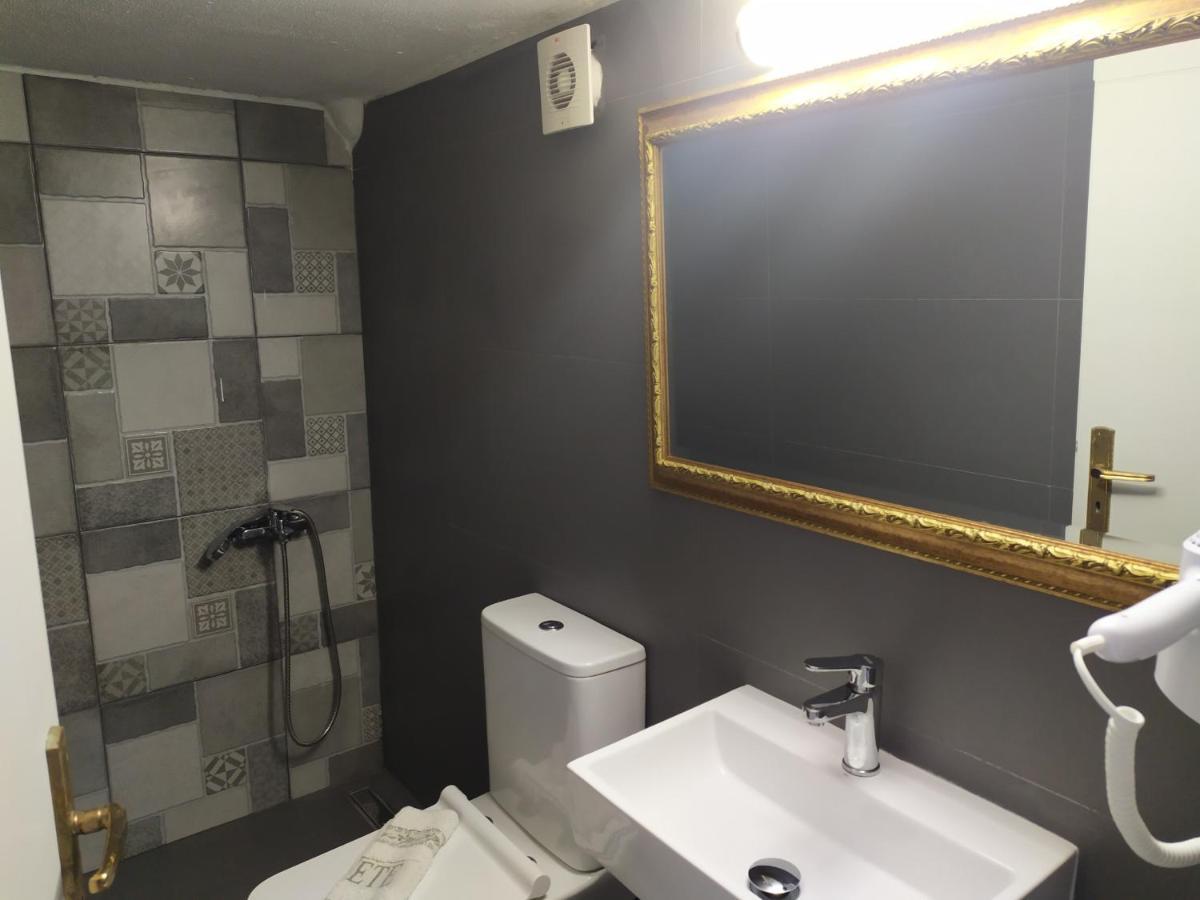 Banana Moon Aparthotel Adelianos Kampos Ngoại thất bức ảnh