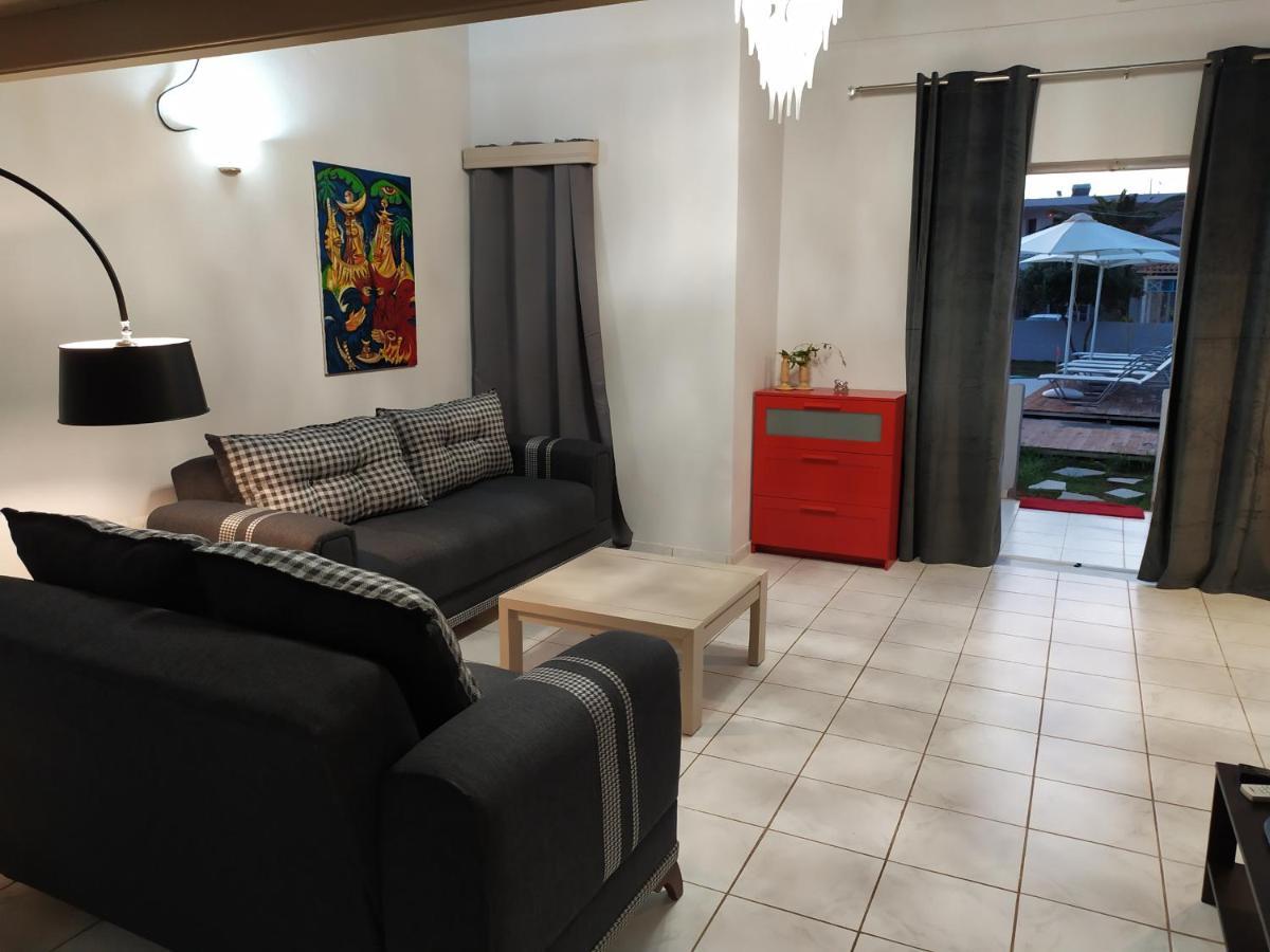 Banana Moon Aparthotel Adelianos Kampos Ngoại thất bức ảnh